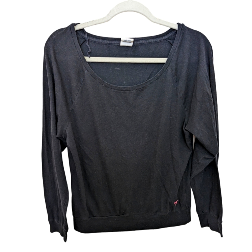 PINK loose black long sleeved tee